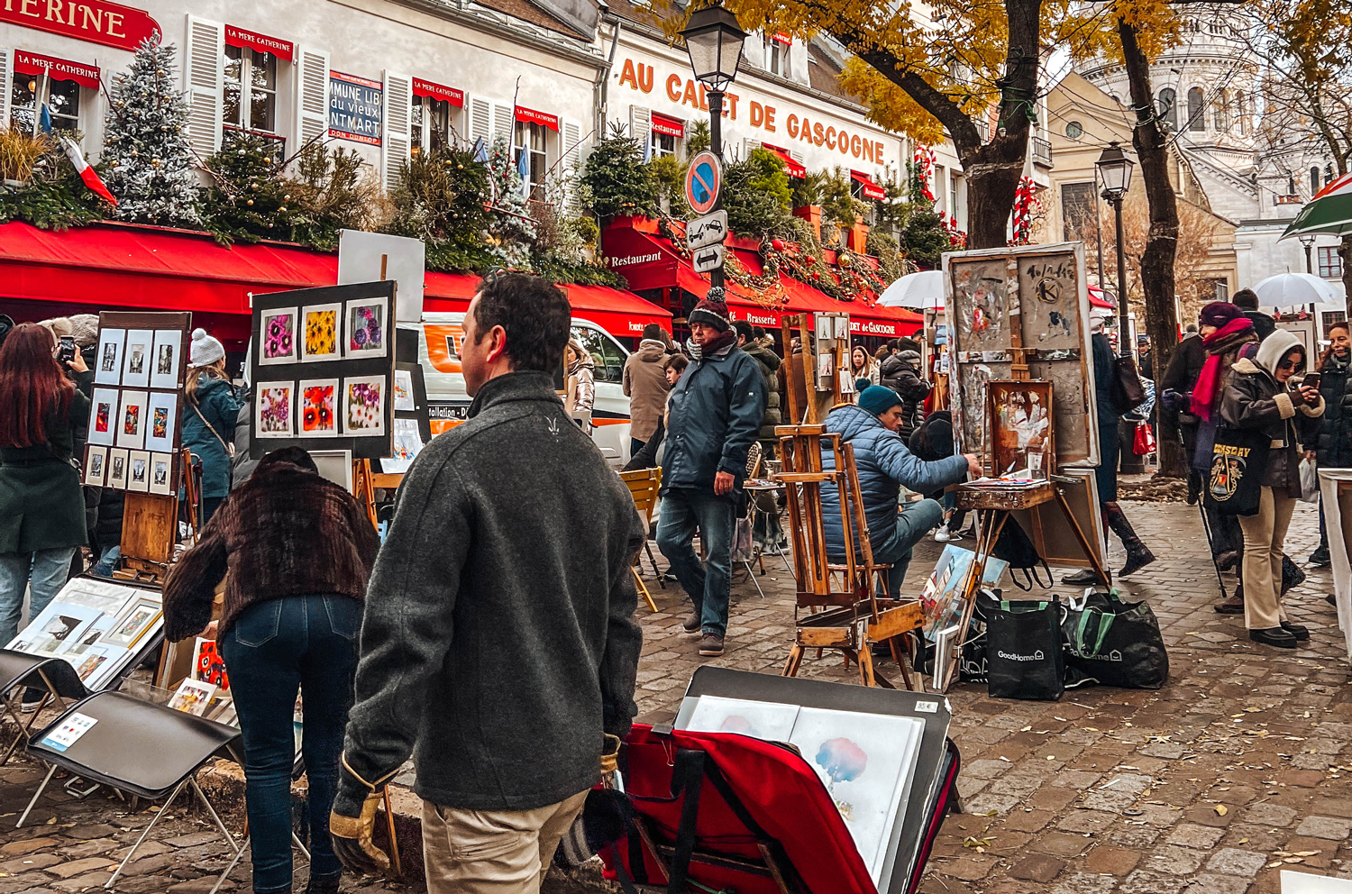Artists painting at Place du Tertre Montmartre